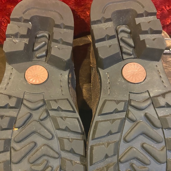 UGG boots for men - Picture 6 of 8